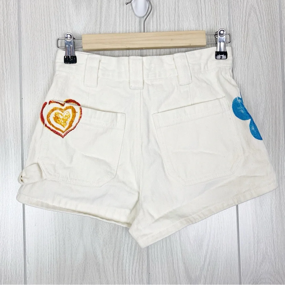 Pacsun | White Denim Peace Sign Doddle Shorts Size 24 - Picture 2 of 9